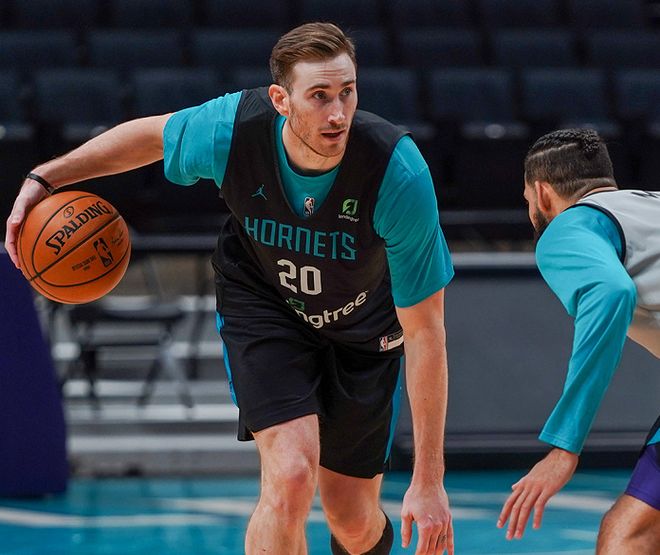 趣体育 -太狠了!风云突变曼城清晨刷新队史纪录今晚多伦多猛龙调整名单以备亚冠,西亚卡姆在老鹰比赛中连败的简单介绍